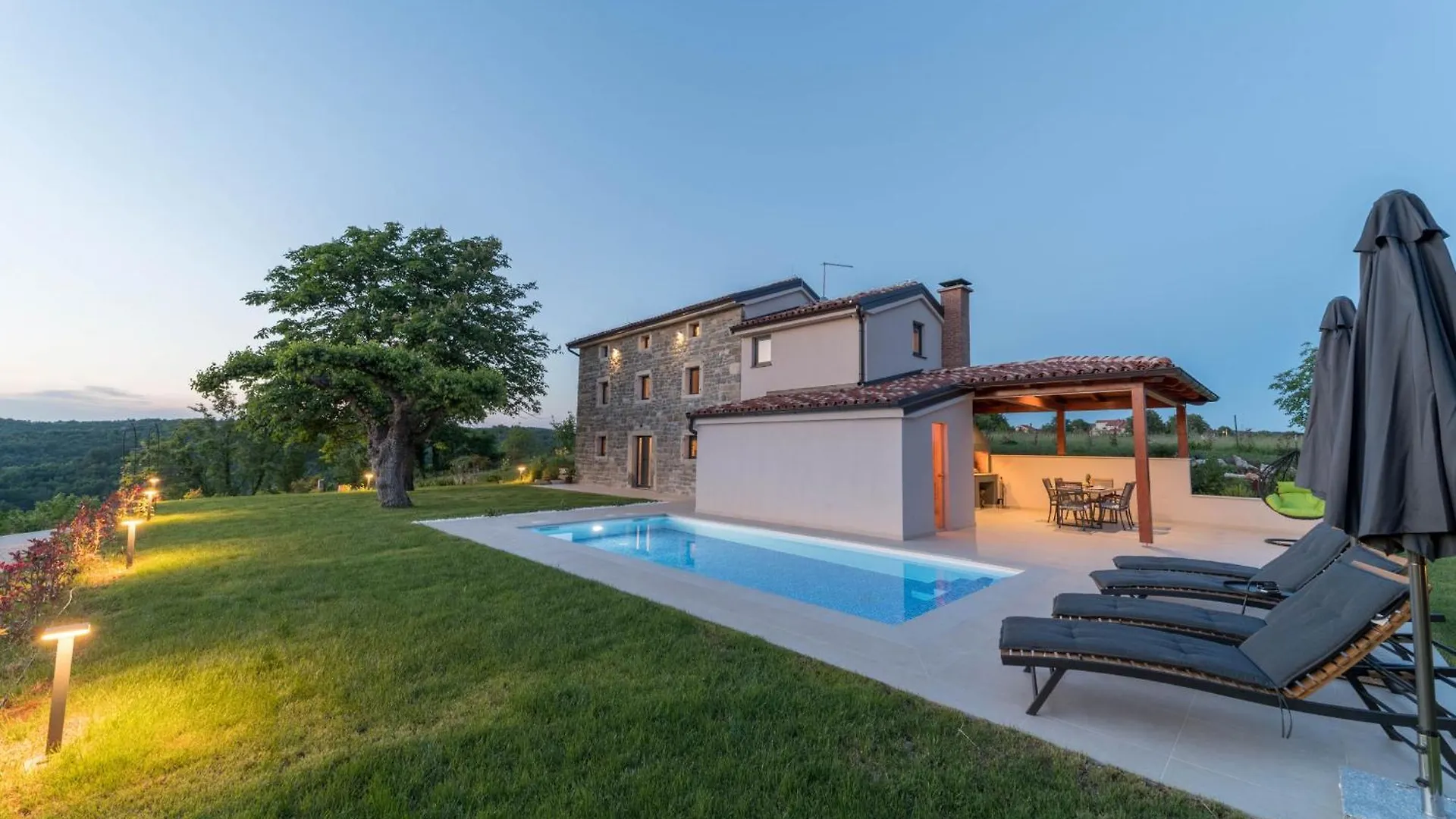 Villa Fiore In Central Istria Suitable For Families And Cyclists Momjan