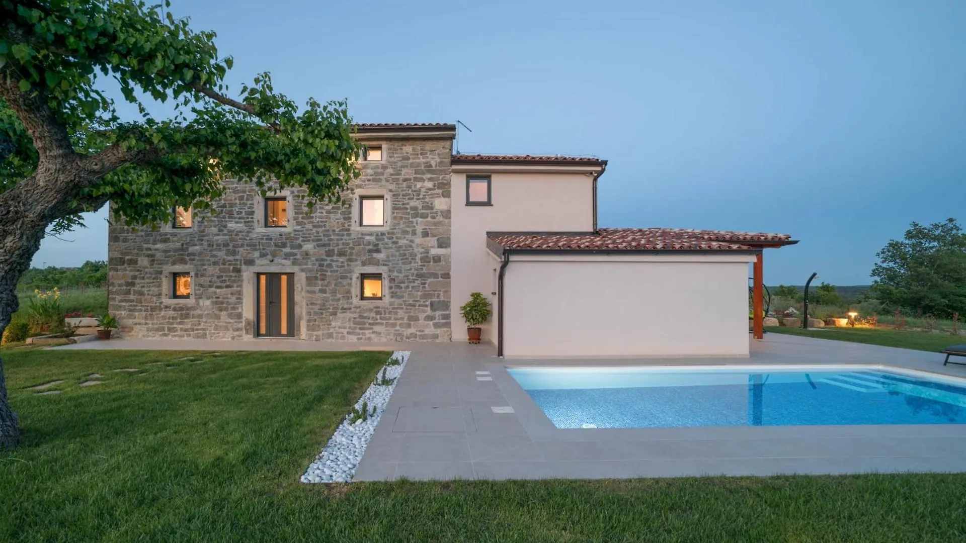 Villa Fiore In Central Istria Suitable For Families And Cyclists Momjan 0*,